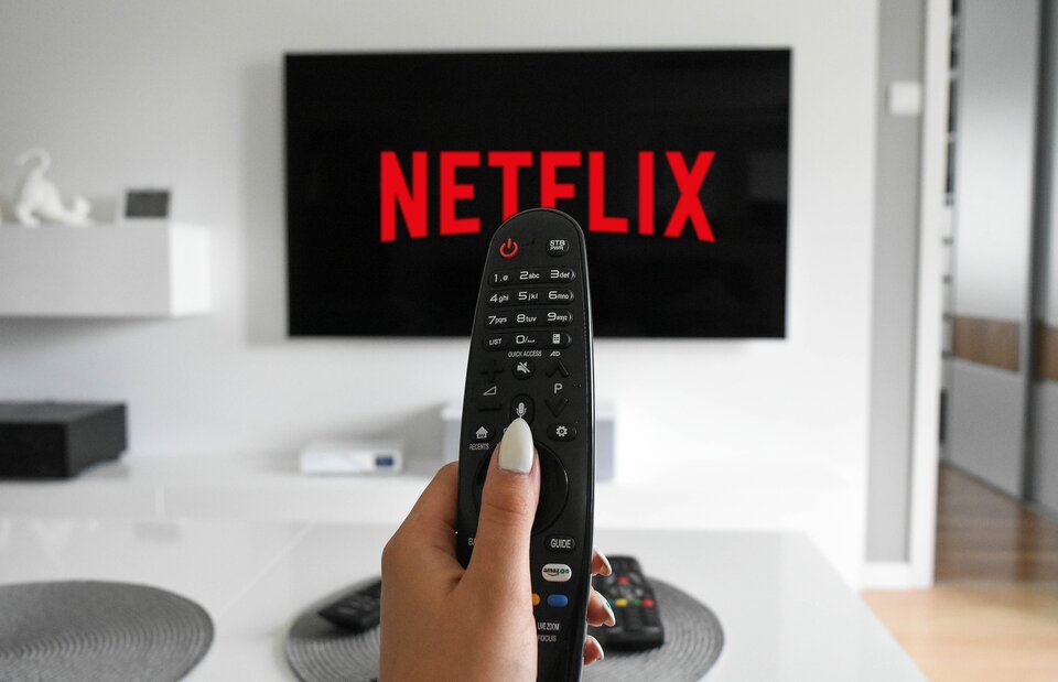 Mukesh Ambani Reliance Jio Partners with Netflix And Releases A 3-Month Mega OTT Plan; Check Price, Features 2 Reliance Jio Partners with Netflix